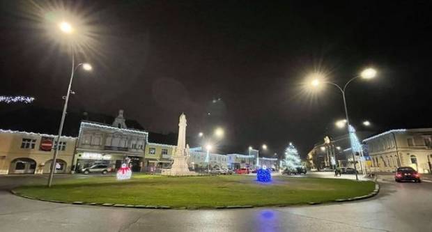 Od jučer imamo 48 novopozitivnih osoba, ukupno smo na 377 aktivnih slučajeva Od jučer imamo 48 novopozitivnih osoba, ukupno smo na 377 aktivnih slučajeva