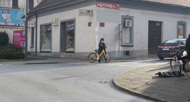 Prvi tjedan malog lockdowna, Požega 5.12.2020.