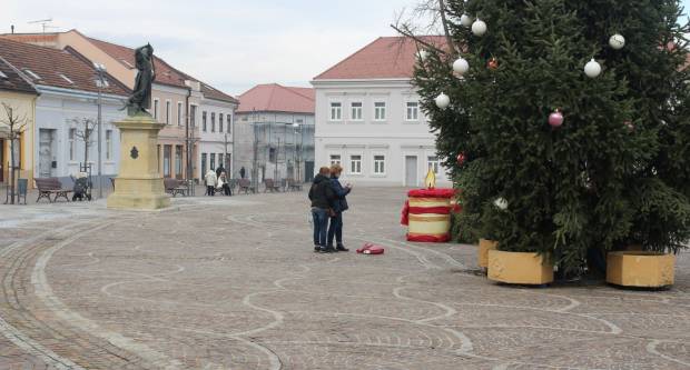 Prvi tjedan malog lockdowna, Požega 5.12.2020.