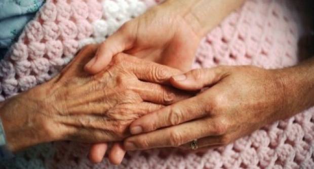 Od utorka se HZMO-u mogu predati zahtjevi za 800 kuna mjesečno naknade za starije osobe