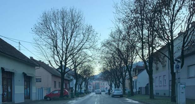 Upozorenje vozačima zbog opasne pojave na cestama: Znate li što je ‘crni led’ i zašto ga je teško uočiti