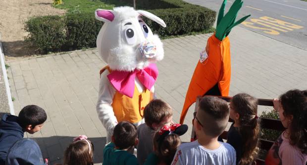  Uskrsni zec i Veeelika mrkva posjetili mališane u vrtiću u Lipiku