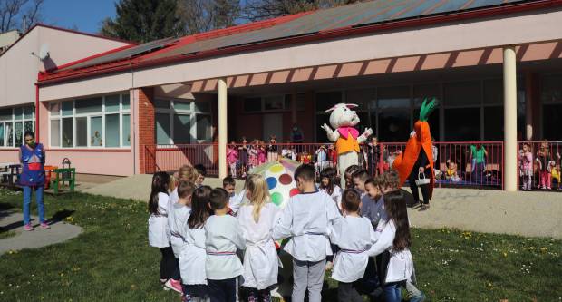  Uskrsni zec i Veeelika mrkva posjetili mališane u vrtiću u Lipiku