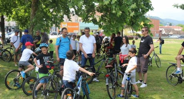 Sunčana šetnja Požegom i Biciklijada 2018.