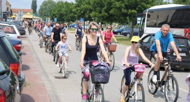 Sunčana šetnja Požegom i Biciklijada 2018.