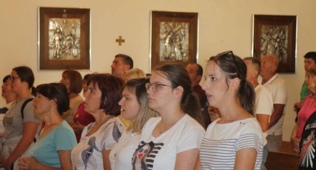 FOTO: Hodočasnici pješaci krenuli u Voćinsko svetište