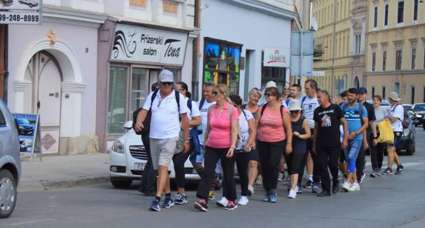 FOTO: Hodočasnici pješaci krenuli u Voćinsko svetište