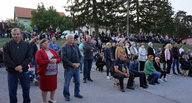FOTO: Predvečerje blagdana rođenja BDM u Kutjevu