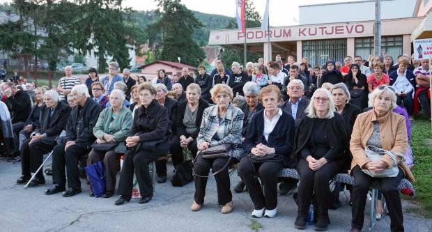 FOTO: Predvečerje blagdana rođenja BDM u Kutjevu