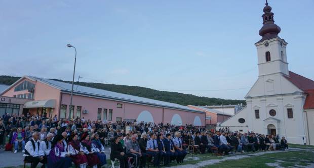 FOTO: Predvečerje blagdana rođenja BDM u Kutjevu