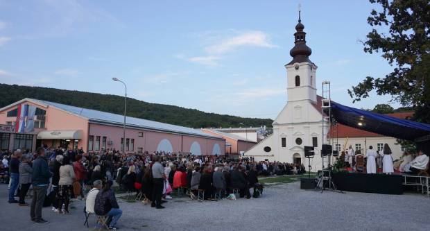 FOTO: Predvečerje blagdana rođenja BDM u Kutjevu
