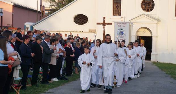 FOTO: Predvečerje blagdana rođenja BDM u Kutjevu