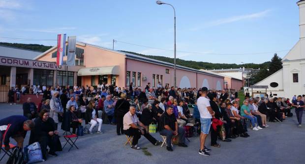 FOTO: Predvečerje blagdana rođenja BDM u Kutjevu