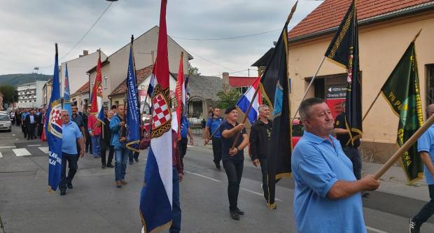 Održan Mimohod pobjednika, branitelja i građana kao spomen obilježja hrvatskim braniteljima