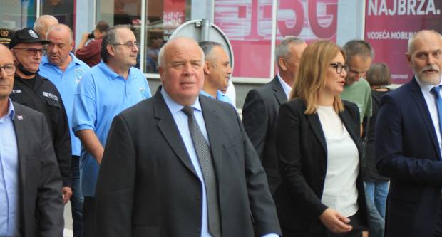 Održan Mimohod pobjednika, branitelja i građana kao spomen obilježja hrvatskim braniteljima