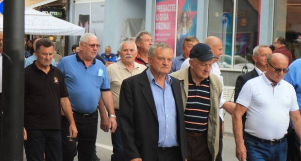 Održan Mimohod pobjednika, branitelja i građana kao spomen obilježja hrvatskim braniteljima