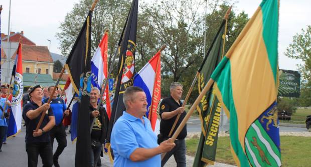 Održan Mimohod pobjednika, branitelja i građana kao spomen obilježja hrvatskim braniteljima