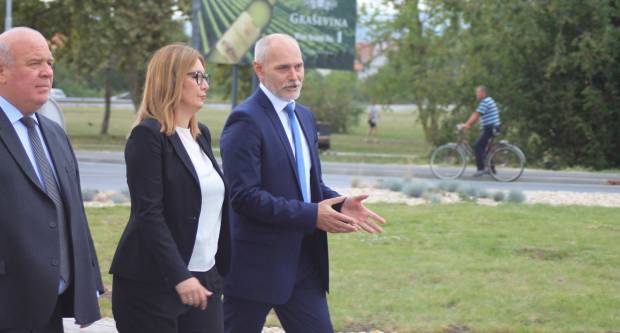 Održan Mimohod pobjednika, branitelja i građana kao spomen obilježja hrvatskim braniteljima