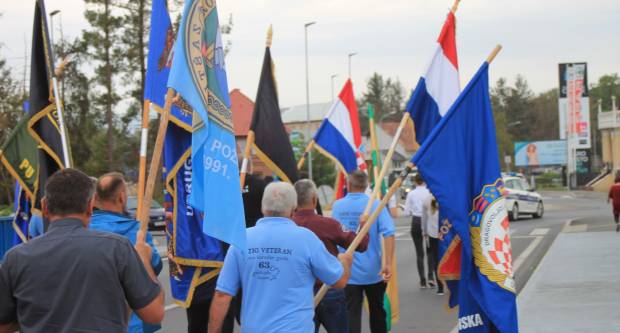 Održan Mimohod pobjednika, branitelja i građana kao spomen obilježja hrvatskim braniteljima
