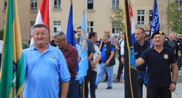 Održan Mimohod pobjednika, branitelja i građana kao spomen obilježja hrvatskim braniteljima