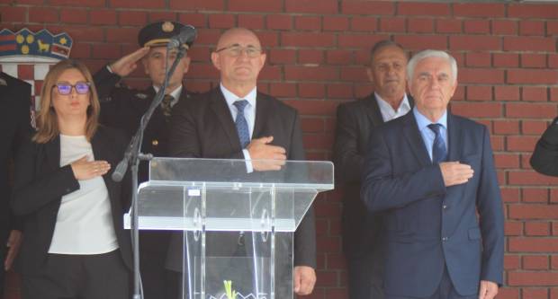 Održan Mimohod pobjednika, branitelja i građana kao spomen obilježja hrvatskim braniteljima