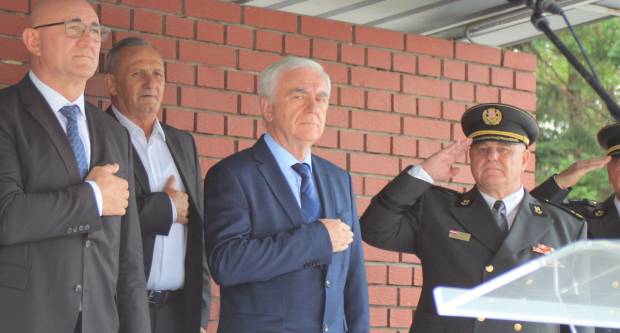 Održan Mimohod pobjednika, branitelja i građana kao spomen obilježja hrvatskim braniteljima