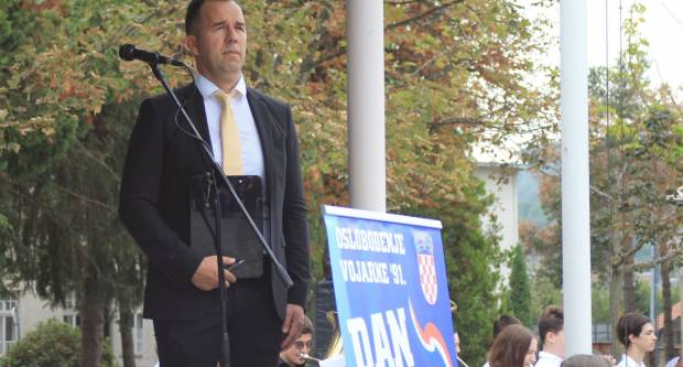 Održan Mimohod pobjednika, branitelja i građana kao spomen obilježja hrvatskim braniteljima