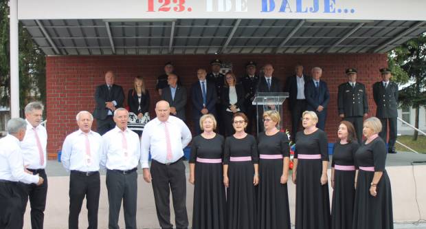 Održan Mimohod pobjednika, branitelja i građana kao spomen obilježja hrvatskim braniteljima