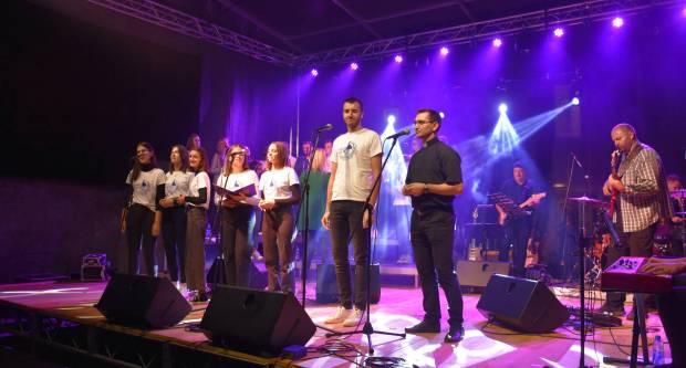 Glazbeno-duhovni program mladih „Otvorite vrata Kristu 2021.“