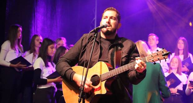 Glazbeno-duhovni program mladih „Otvorite vrata Kristu 2021.“