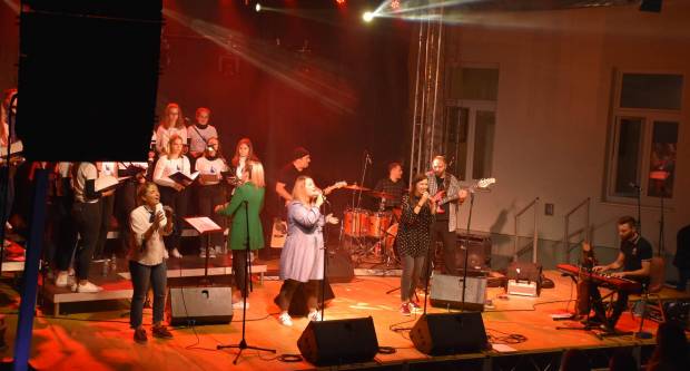 Glazbeno-duhovni program mladih „Otvorite vrata Kristu 2021.“