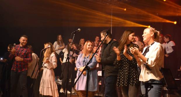 Glazbeno-duhovni program mladih „Otvorite vrata Kristu 2021.“