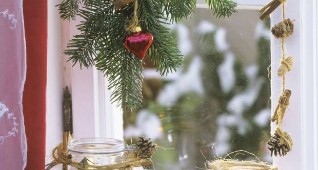 BLIŽI NAM SE BOŽIĆ: Evo nekoliko ideja za blagdansko dekoriranje prozora