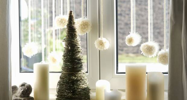BLIŽI NAM SE BOŽIĆ: Evo nekoliko ideja za blagdansko dekoriranje prozora