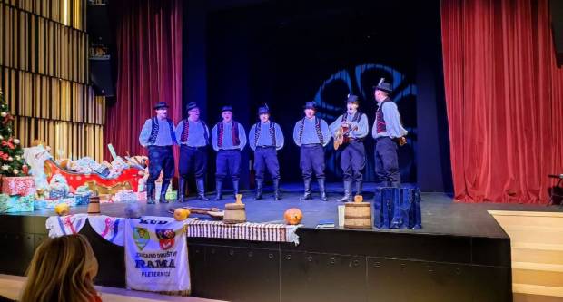 Održani ʺObičaji starog zavičajaʺ u organizaciji KUD-a Zavičajnog društva Rama Pleternica