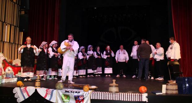Održani ʺObičaji starog zavičajaʺ u organizaciji KUD-a Zavičajnog društva Rama Pleternica