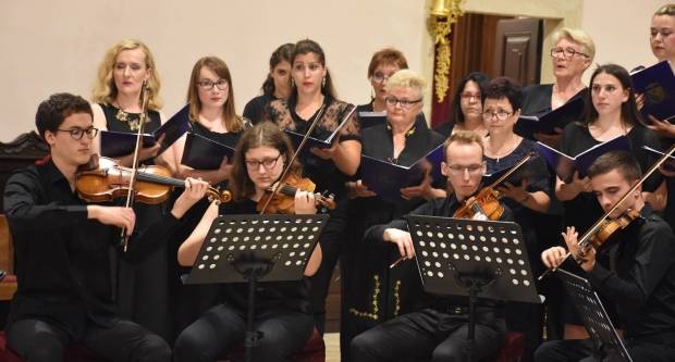 Antunovski koncert u požeškoj Katedrali