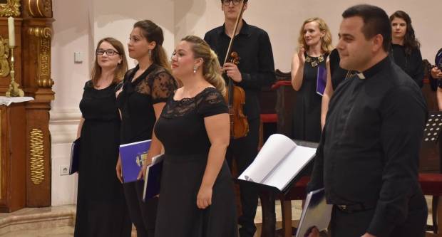 Antunovski koncert u požeškoj Katedrali