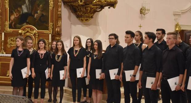 Antunovski koncert u požeškoj Katedrali