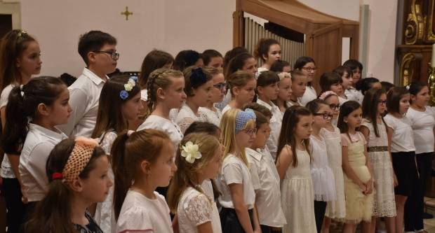 Antunovski koncert u požeškoj Katedrali