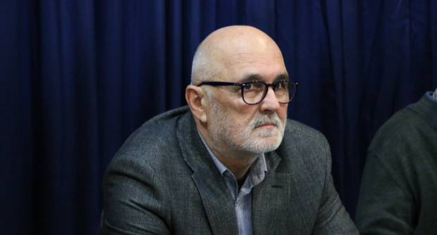 ʺU čijoj je funkciji SBplusʺ. Zovak: Pokazat ću vam da nismo ničiji! ʺU čijoj je funkciji SBplusʺ. Zovak: Pokazat ću vam da nismo ničiji!
