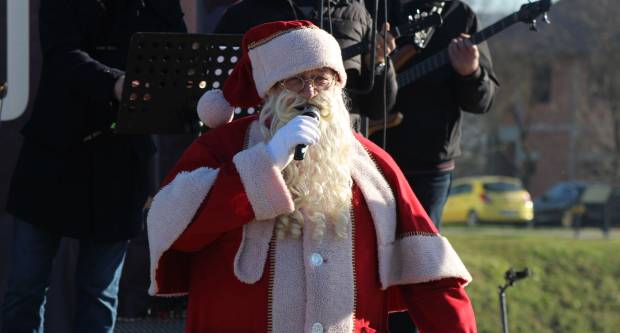 FOTOGALERIJA: Dječji doček Nove godine u Pleternici 