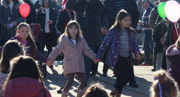 FOTOGALERIJA: Dječji doček Nove godine u Pleternici 