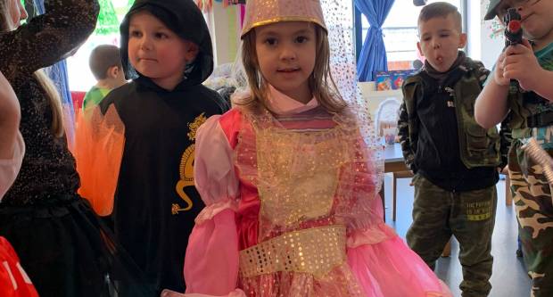 FOTO: Preslatki mališani iz kutjevačkog vrtića ʺGrozdićʺ obilježili maškare