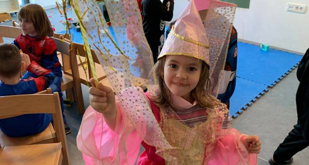 FOTO: Preslatki mališani iz kutjevačkog vrtića ʺGrozdićʺ obilježili maškare