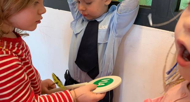 FOTO: Preslatki mališani iz kutjevačkog vrtića ʺGrozdićʺ obilježili maškare