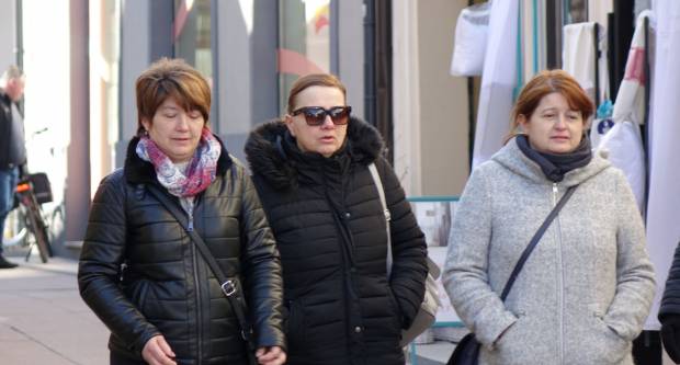 FOTO: Sunce je u šetnju izmamilo brojne Požežanke i Požežane, 12.3.2022.