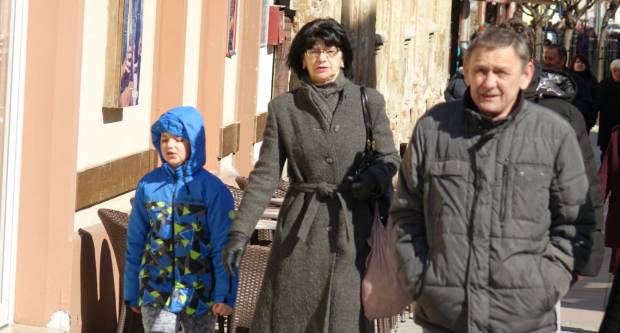 FOTO: Sunce je u šetnju izmamilo brojne Požežanke i Požežane, 12.3.2022.