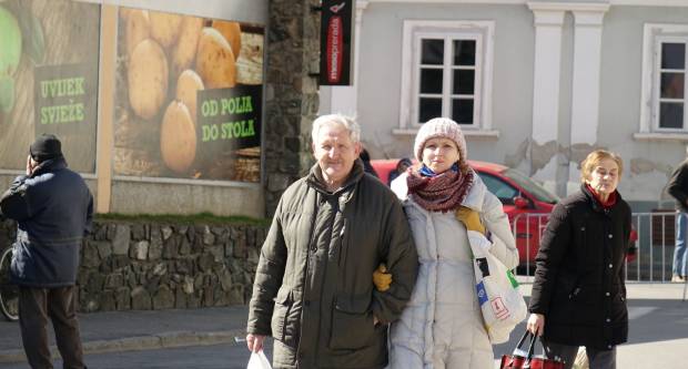 FOTO: Sunce je u šetnju izmamilo brojne Požežanke i Požežane, 12.3.2022.