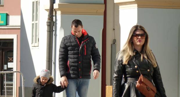 FOTO: Sunce je u šetnju izmamilo brojne Požežanke i Požežane, 12.3.2022.